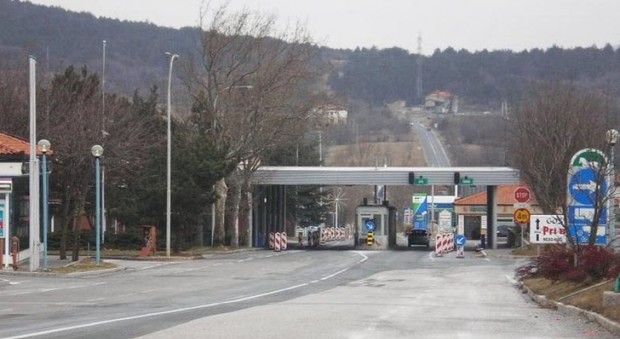 "Picchiato da 2 poliziotti sloveni durante un controllo al valico"