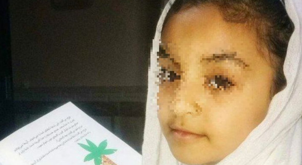 Iran, Saha Etebari uccisa a 12 anni: la polizia ha sparato contro l'auto dei suoi genitori