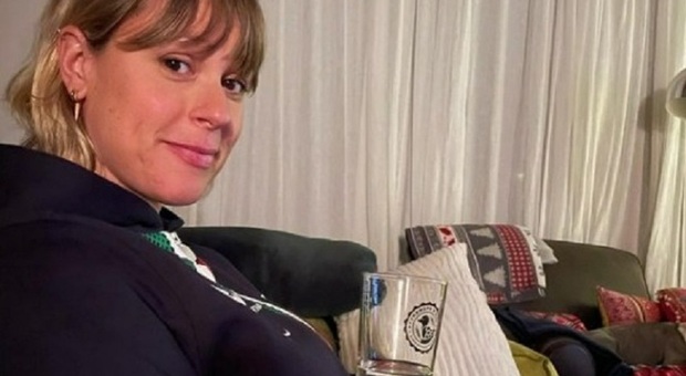 Federica Pellegrini con il "super" pancione a pochi giorni dal parto: «Le grandi soddisfazioni della vita»