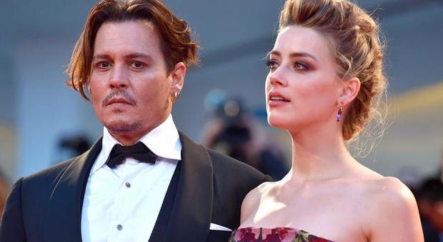 Johnny Depp picchiato dall'ex Amber Heard, la confessione choc in un audio: i fan chiedono giustizia