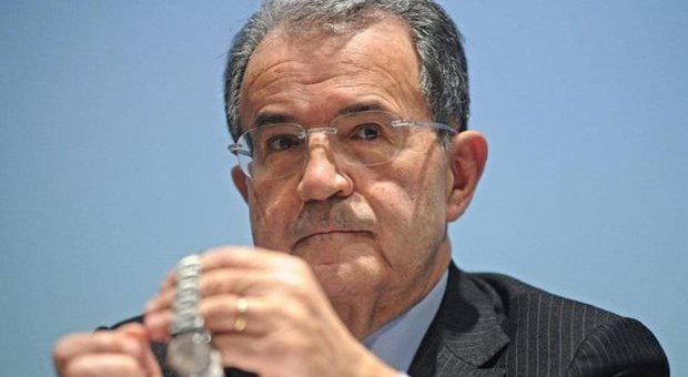 Prodi: «Se fossi stato presidente sarei venuto con 101 corazzieri»