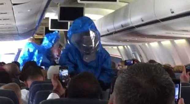 «Ho l'ebola»: panico a bordo dell'aereo per Santo Domingo. Ma era uno scherzo