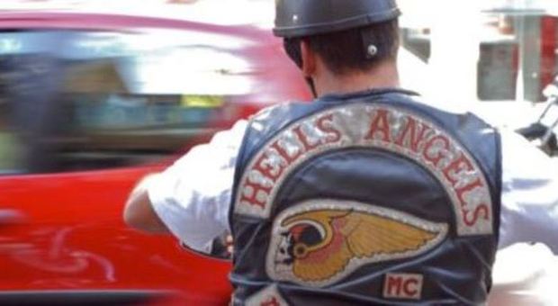Roma, coca party in hotel, arrestato un biker degli Hell's Angels: aggrediti due agenti