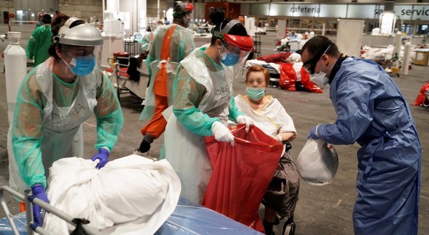 Coronavirus, in Spagna il record di morti: 849 nelle ultime 24 ore