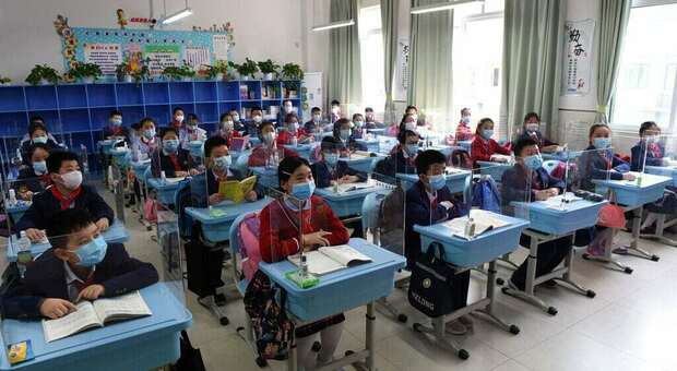 Cina, nuova legge: solo scuole pubbliche