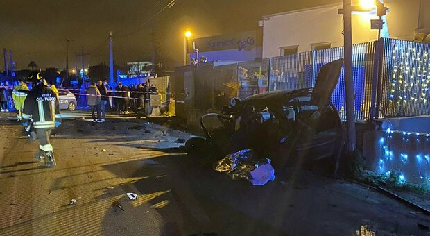 Palermo, tragico incidente stradale: morti tre ragazzi di 20, 18 e 16 anni. Un quarto è ricoverato in prognosi riservata