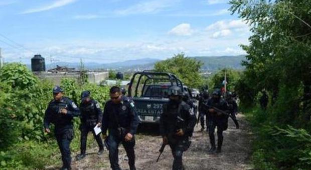 Messico, studenti scomparsi: trovate altre 4 fosse comuni