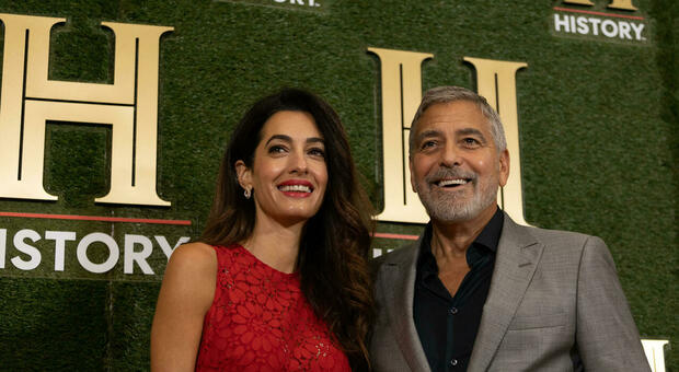 George Clooney e Amal, otto anni di matrimonio: «Dicevano che non saremmo durati...»