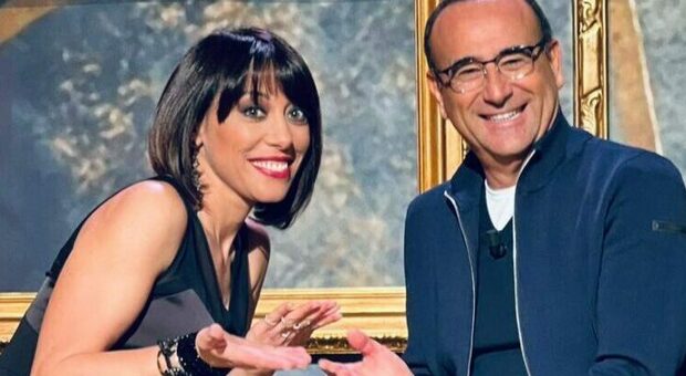 Ascolti Tv 21 gennaio 2023, De Filippi regina del sabato sera (Sanremo trema). Bene Carlo Conti e Ciao Maschio