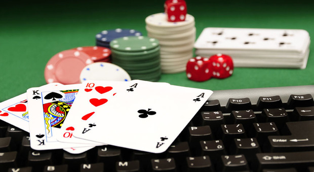 Poker on line, chiusa l’inchiesta dell’Antimafia: 64 gli indagati