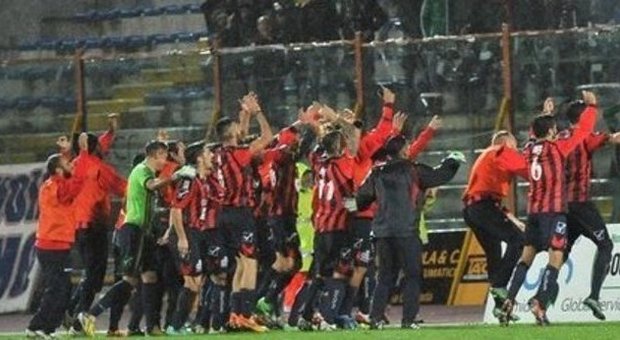 Calcio, la Casertana mette il turbo: ora è fuga solitaria