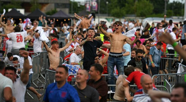 Euro 2020, si temono 3mila inglesi a Roma: controlli nelle strade Johnson: «Non partite»