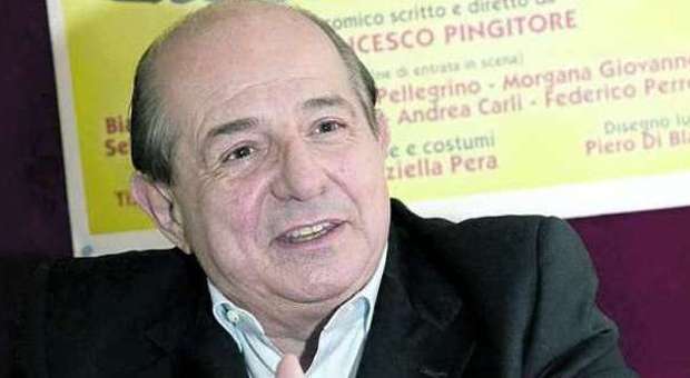 Giancarlo Magalli torna in scena da protagonista: al Manzoni c'è 'La botta in testa' di Pingitore