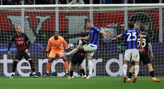 Tanta più Inter rispetto al Milan: i rossoneri rinunciano a Leao (e anche a loro stessi)