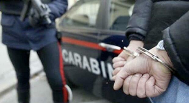 Sgominate due piazze di spaccio a Casandrino: sette arresti dei carabinieri