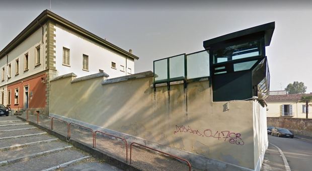 Lodi, evade dal carcere durante l'ora d'aria e si disperde nel centro cittadino (foto Google Maps)