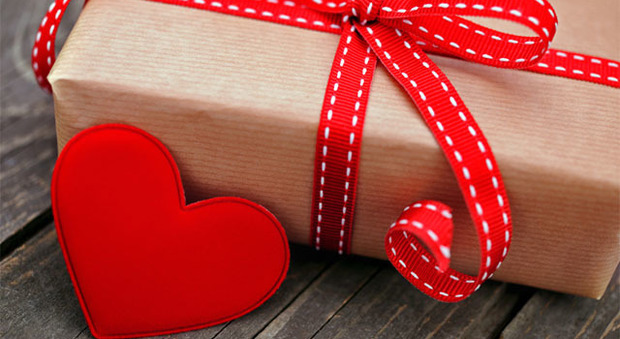 San Valentino, consigli per evitare di acquistare regali contraffatti