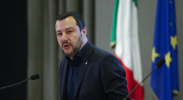 Migranti, Salvini a Conte: «Serve dura risposta del governo a Onu»