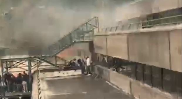 Perugia, incendi a scuola: studenti 007 per individuare i responsabili. Stretta su alcuni video