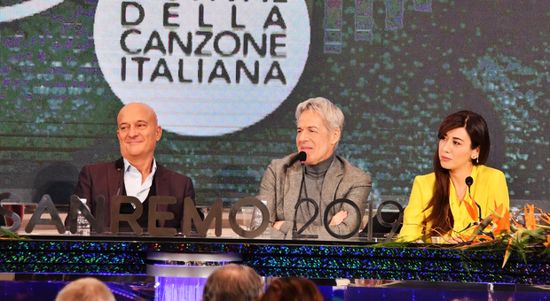 Sanremo 2019, la conferenza stampa in diretta: «Oggi ospiti Amoroso e Venditti, domani sera ci sarà Ligabue»