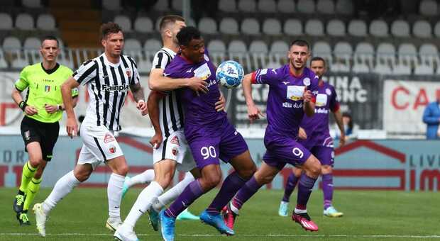 Ascoli-Sudtirol 1-0, i bianconeri tornano alla vittoria con la rete di Gondo su calcio di rigore