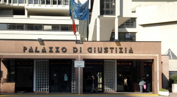 Tribunale di Napoli