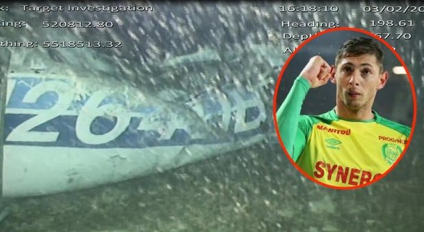 Emiliano Sala, recuperato un corpo dal relitto dell'aereo: «Non si sa ancora se è lui o il pilota»