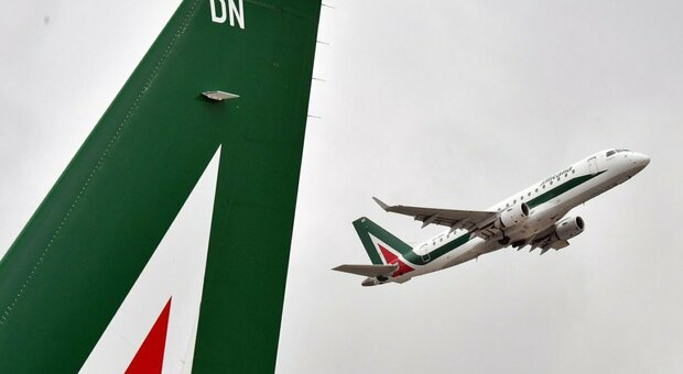 Alitalia, prestito bocciato ma Ita è salva. Bruxelles chiede che la compagnia fallita restituisca 400 milioni