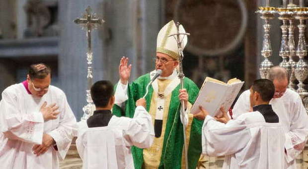 Lettera al Papa contro il Sinodo, i cardinali conservatori si dividono