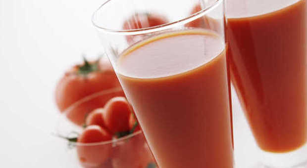 Il succo di pomodoro combatte l’ossidazione ed è l’alternativa naturale agli Energy Drink