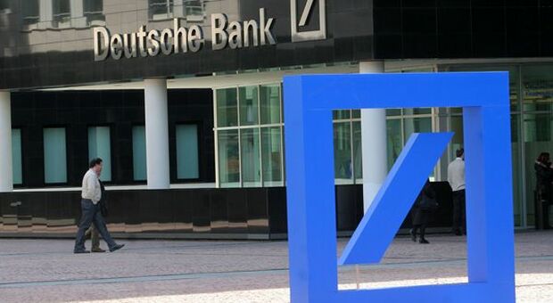 Deutsche Bank, buyback da 300 milioni euro e dividendo per 2021