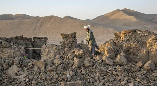 Terremoto in Afghanistan: un'altra scossa di magnitudo 6.3 ad Herat