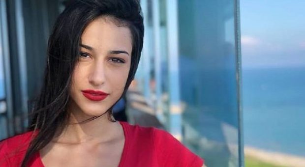 Tarquinia rende omaggio a Chiara Bordi, torna a casa dopo Miss Italia
