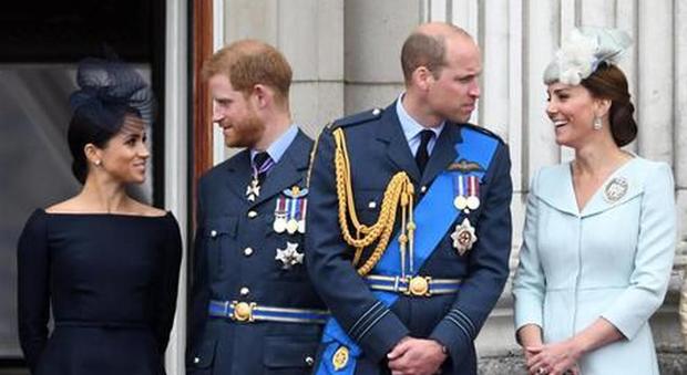 Il principe William furioso con Meghan Markle e Harry: «Sono molto preoccupato...». Ecco cosa sta succedendo