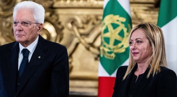 Sergio Mattarella e Giorgia Meloni: i due presidenti insieme per l'inizio del percorso di formazione dei nuovi dirigenti ministeriali