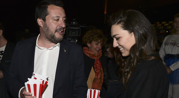 Salvini e Francesca Verdini, «papà Denis è preoccupato per la differenza di età». Lui ha 46 anni, lei 26