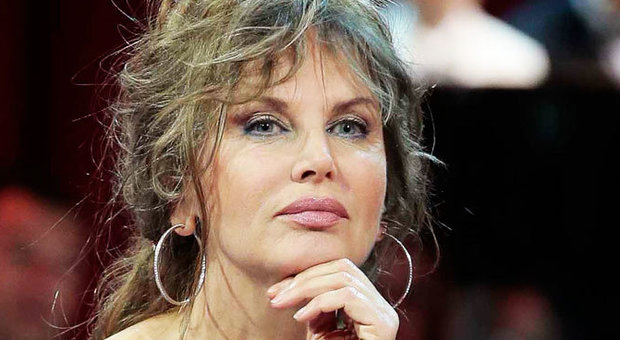Dalila Di Lazzaro dalla D'Urso: "Jack Nicholson giocava con i suoi genitali. Gli dissi no"
