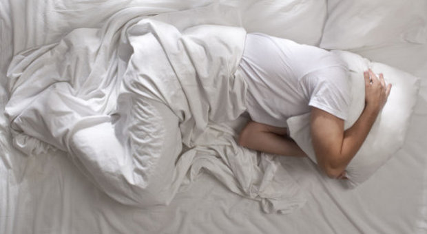 Estate bollente? Dieci consigli per dormire bene (anche con il caldo)