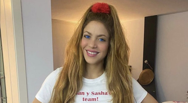 Shakira è cheerleader e tifa per i figli: il travestimento per Halloween nasconde una dolce dedica