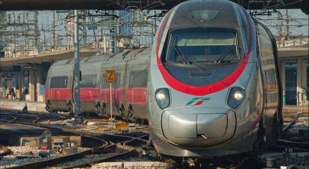 Un 28enne travolto e ucciso dal Frecciargento sulla linea Bari-Lecce