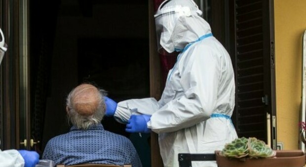 No-vax nella casa di riposo a Fiano Romano, altri 3 morti: l'ipotesi di omicidio colposo