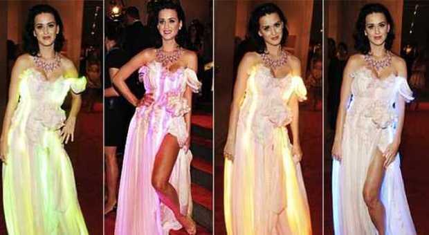 Katy Perry con il Galaxy Dress