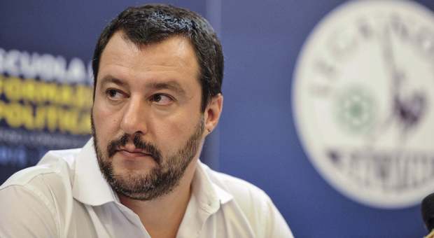 Roma, rom minorenni investono donna su auto rubata, Salvini: «Criminali incalliti»