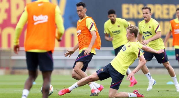 Media iberici: «Cinque giocatori del Barcellona hanno avuto il coronavirus»