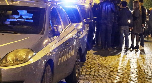 Napoli, movida di Chiaia: controlli serrati ai baretti, arrestato un giovane