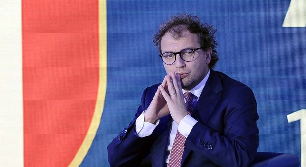 Ministro Lotti: «E' legge il limite ai mandati dei presidenti delle Federazioni, una misura storica per lo sport italiano»