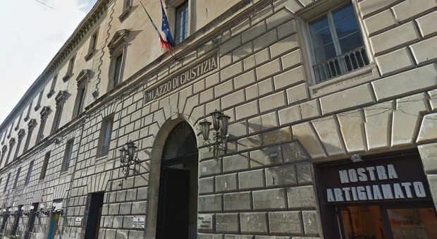Il presidente del Tar di Lecce: «La pubblica amministrazione non dà risposte»