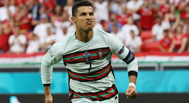 Cristiano Ronaldo, ancora un record: con 11 gol supera Platini all'Europeo