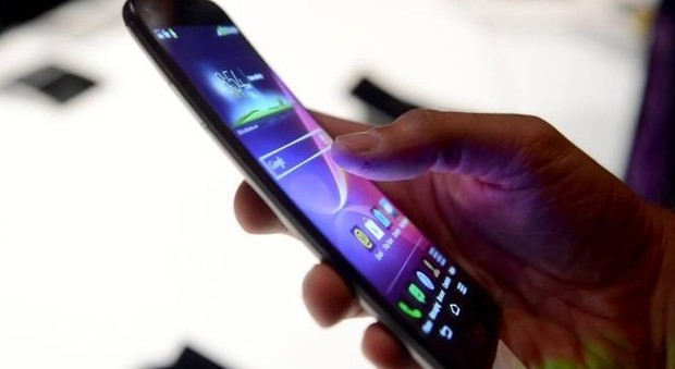 Arriva Phonzie, la app che permette la sosta pagando con lo smartphone