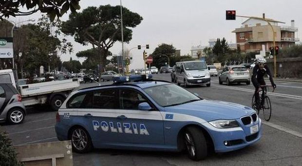 Roma, rapina in ufficio postale: 2 donne soccorse per malore